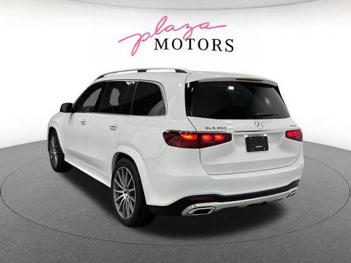 Moonlight White 2026 Mercedes-Benz GLS 450 4MATIC