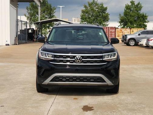 Deep Black Pearl Effect 2021 Volkswagen Atlas 2.0T SE w/Technology