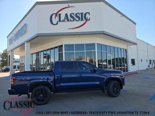 2023 Nissan Frontier SV