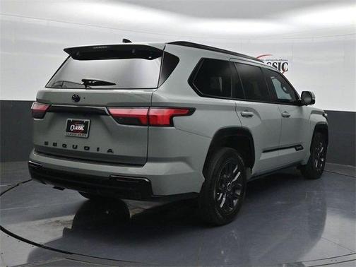 2024 Toyota Sequoia Platinum