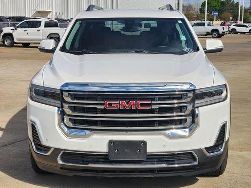 Summit White 2023 GMC Acadia SLE