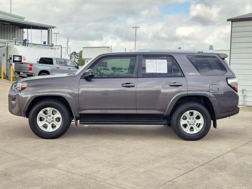 Magnetic Gray Metallic 2018 Toyota 4Runner SR5