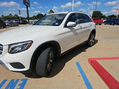 2019 Mercedes-Benz GLC 300 Base