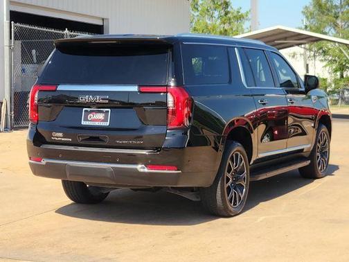 Onyx Black 2025 GMC Yukon XL Elevation