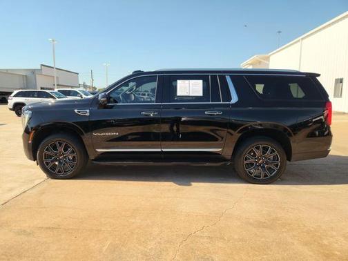 Onyx Black 2025 GMC Yukon XL Elevation