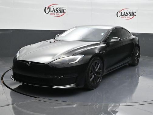 2022 Tesla Model S Plaid