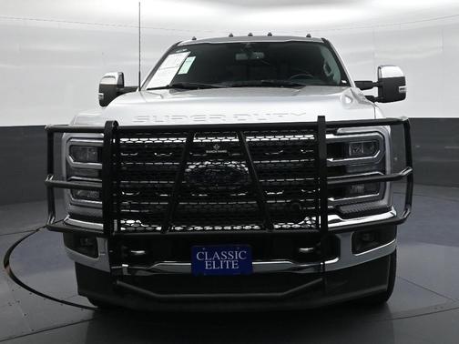 2023 Ford F-350 Lariat Super Duty