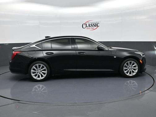 2022 Cadillac CT5 Luxury RWD