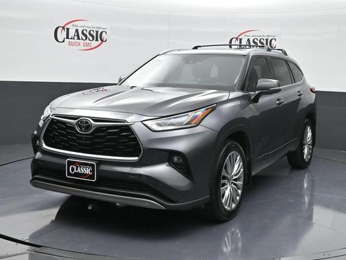 2023 Toyota Highlander Platinum