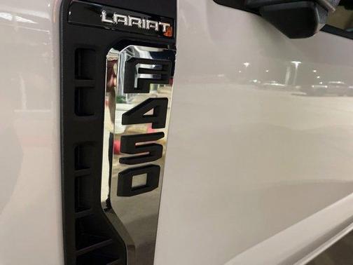 2024 Ford F-450 Lariat