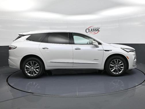 2024 Buick Enclave Avenir