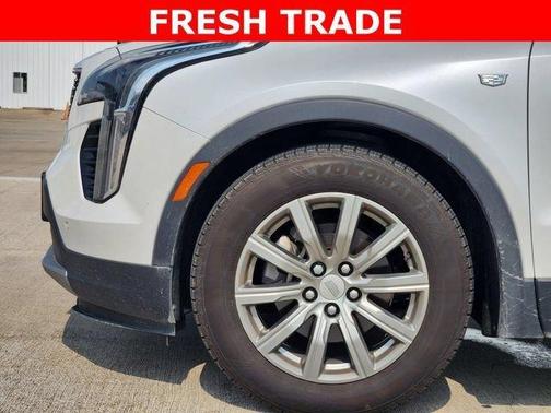 Crystal White Tri-Coat 2019 Cadillac XT4 Premium Luxury