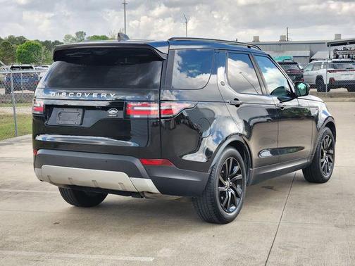 Santorini Black 2019 Land Rover Discovery HSE LUXURY