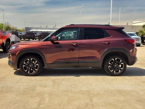 Mahogany Red Metallic 2022 Chevrolet Trailblazer LT