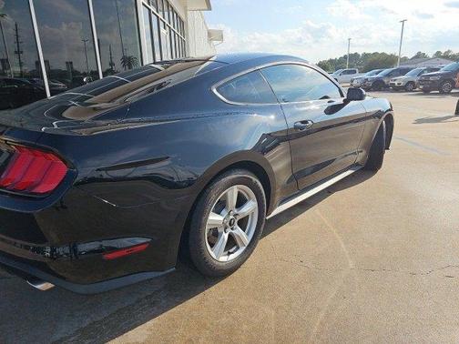 2018 Ford Mustang EcoBoost