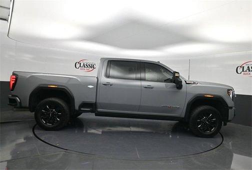 2025 GMC Sierra 2500 AT4