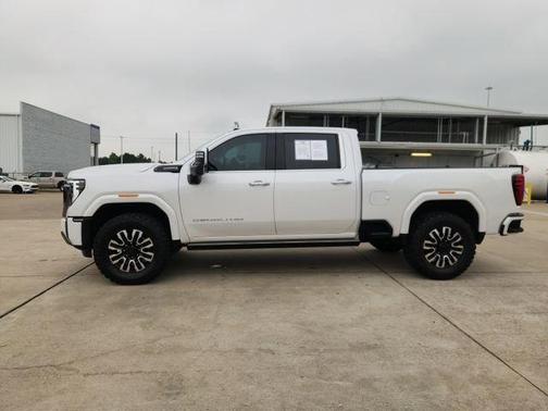 White Frost Tri-Coat 2024 GMC Sierra 2500 Denali Ultimate