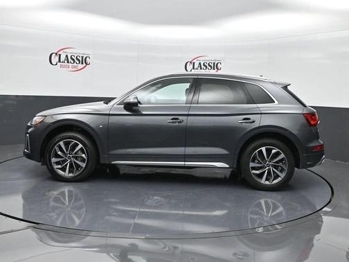 2024 Audi Q5 45 S line quattro Premium
