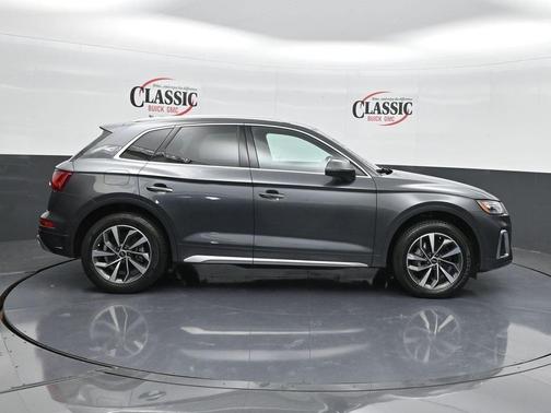 2024 Audi Q5 45 S line quattro Premium