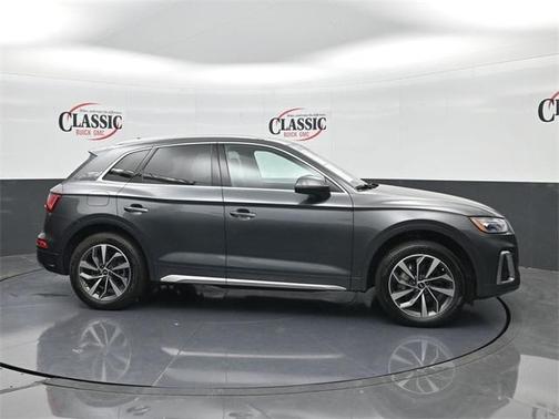 2024 Audi Q5 45 S line quattro Premium