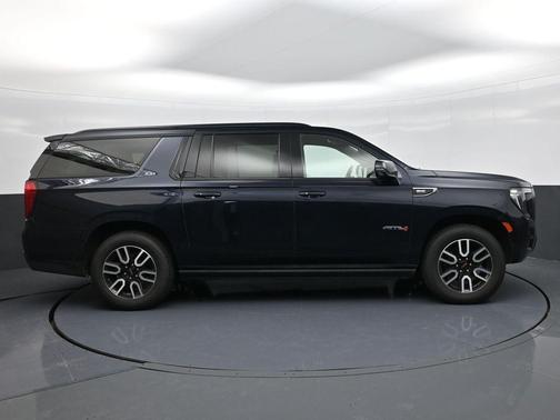 2021 GMC Yukon XL AT4