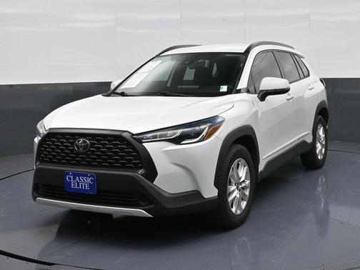 2022 Toyota Corolla Cross LE