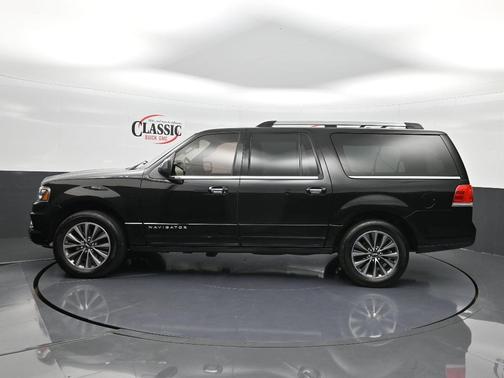 2017 Lincoln Navigator L Select