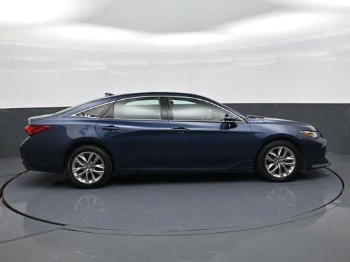 2019 Toyota Avalon XSE
