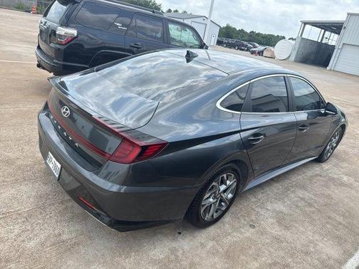 2022 Hyundai SONATA SEL