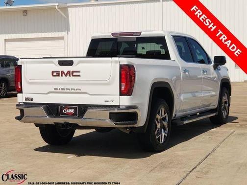 Summit White 2023 GMC Sierra 1500 SLT