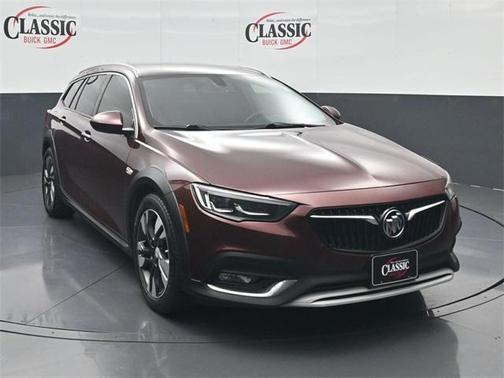 2018 Buick Regal TourX Essence
