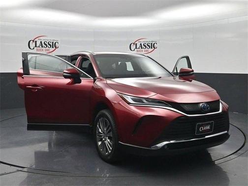 2023 Toyota Venza LE