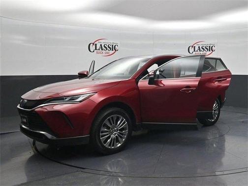 2023 Toyota Venza LE