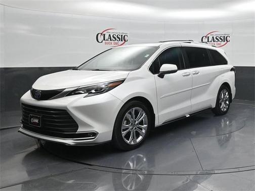 2024 Toyota Sienna Platinum 7 Passenger