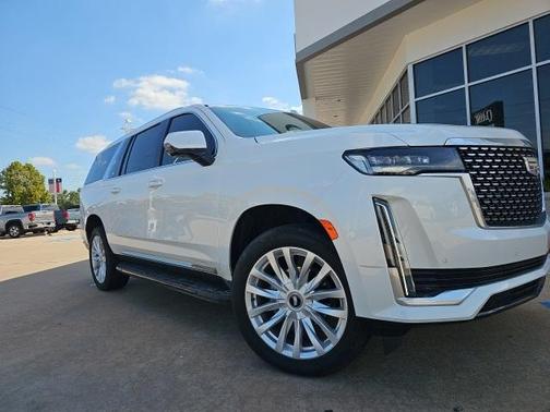 2024 Cadillac Escalade ESV Luxury