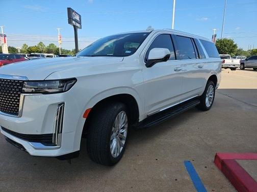 2024 Cadillac Escalade ESV Luxury