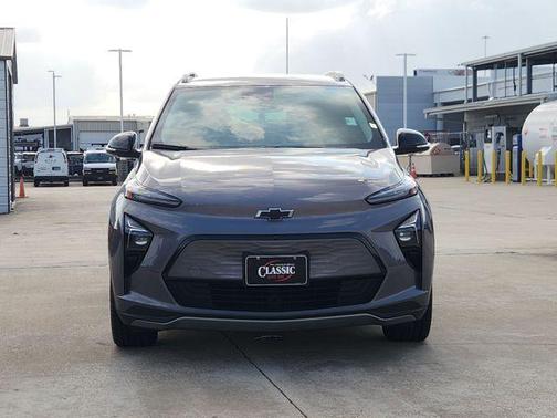 Gray Ghost Metallic 2022 Chevrolet Bolt EUV Premier