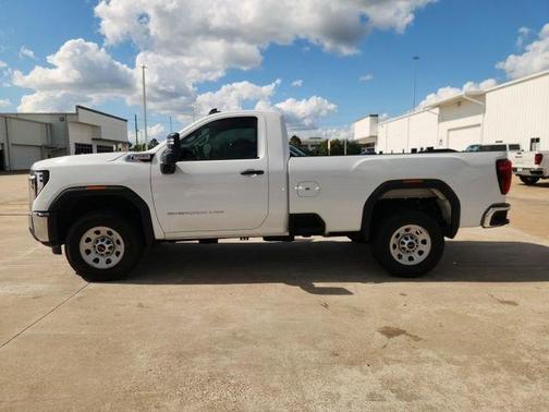 Summit White 2024 GMC Sierra 2500 Pro