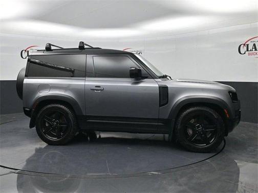 2022 Land Rover Defender 90 X-Dynamic SE