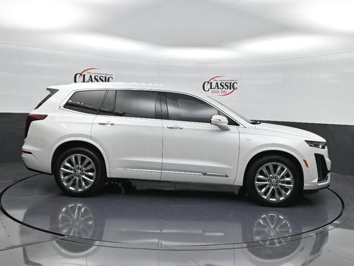 2023 Cadillac XT6 Premium Luxury FWD