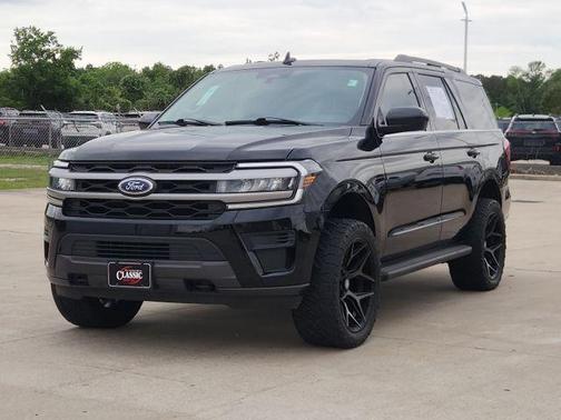 Black Metallic 2024 Ford Expedition XLT