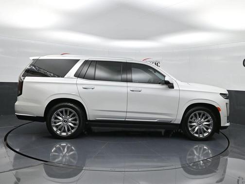 2022 Cadillac Escalade Premium Luxury