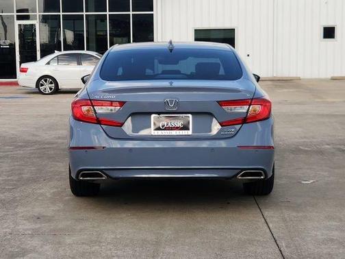 2021 Honda Accord Touring 2.0T