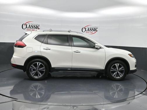 2017 Nissan Rogue SL