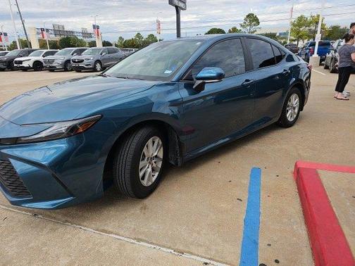 2025 Toyota Camry XLE