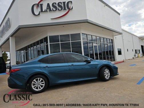 2025 Toyota Camry XLE