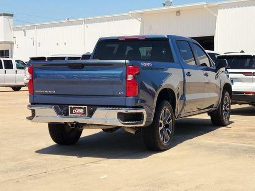 Lakeshore Blue Metallic 2024 Chevrolet Silverado 1500 LT