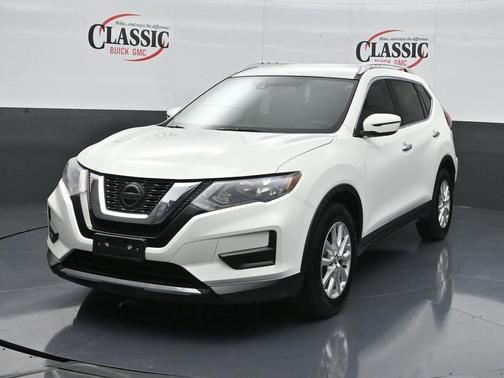 2020 Nissan Rogue SV