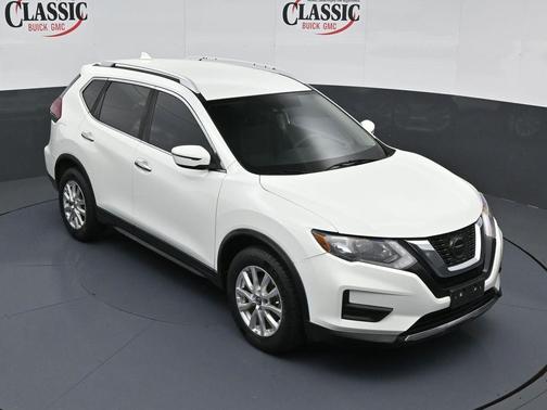 2020 Nissan Rogue SV
