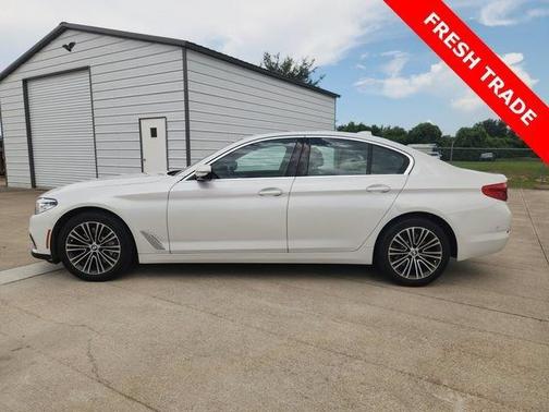 Mineral White Metallic 2020 BMW 530 i